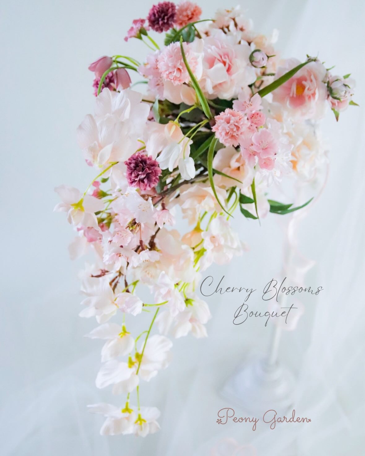 Peony Garden - 桜とスイートピーのキャスケードブーケ